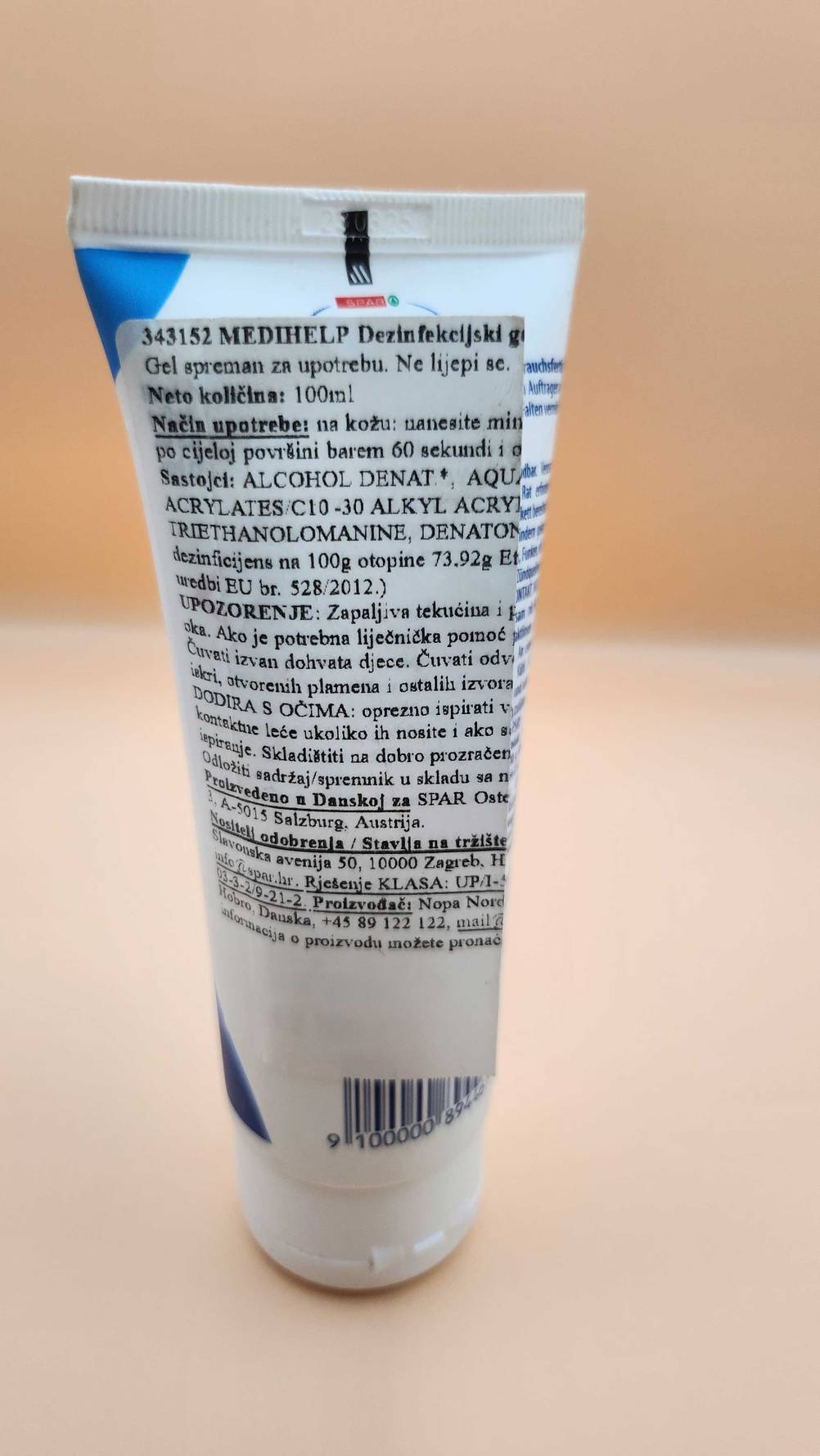 Rückseite der Tube des getesteten Desinfektionsgels.