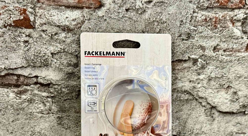 Dessertringe getestet: Nahaufnahme der Verpackung mit Logo und dem transparent eingepackten Dessertring.