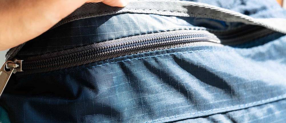 Backpacking-Rucksack-Test: Nahaufnahme des Reißverschlusses