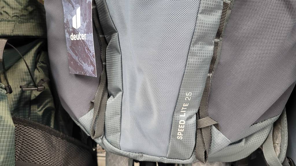 Detailansicht des Materials eines getesteten Rucksacks mit 25 Liter.