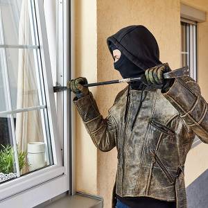 elektronische zeitschaltuhr als schutz vor einbrechern