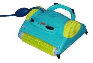 Vollautomatische Poolroboter wie dieses Modell von Dolphin benötigen einen Stromanschluss.