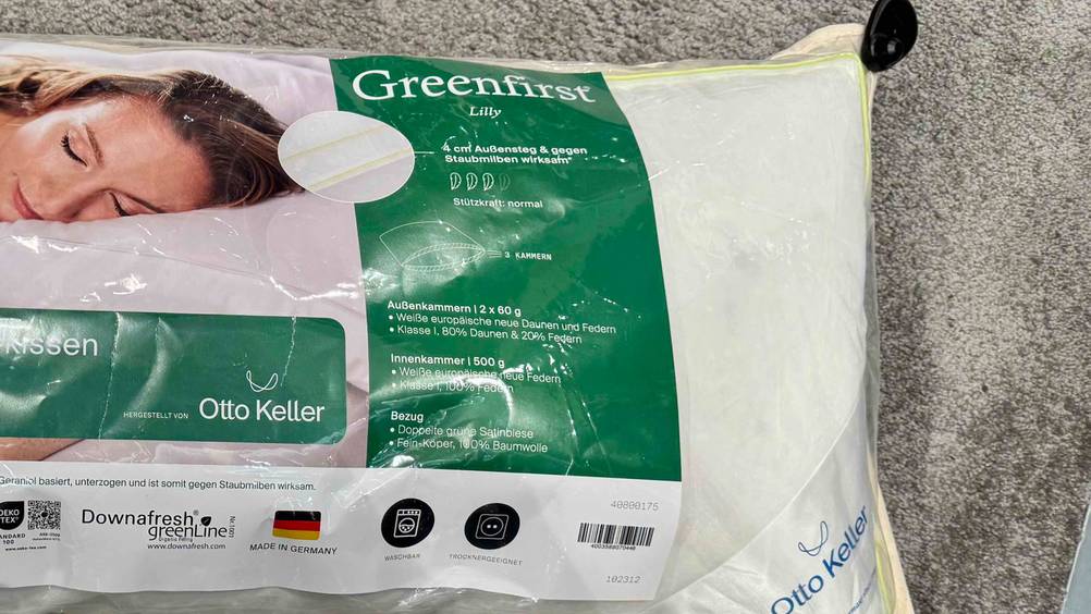 Dreikammer-Kopfkissen geteset: Nahaufnahme des Labels mit Inforationen.