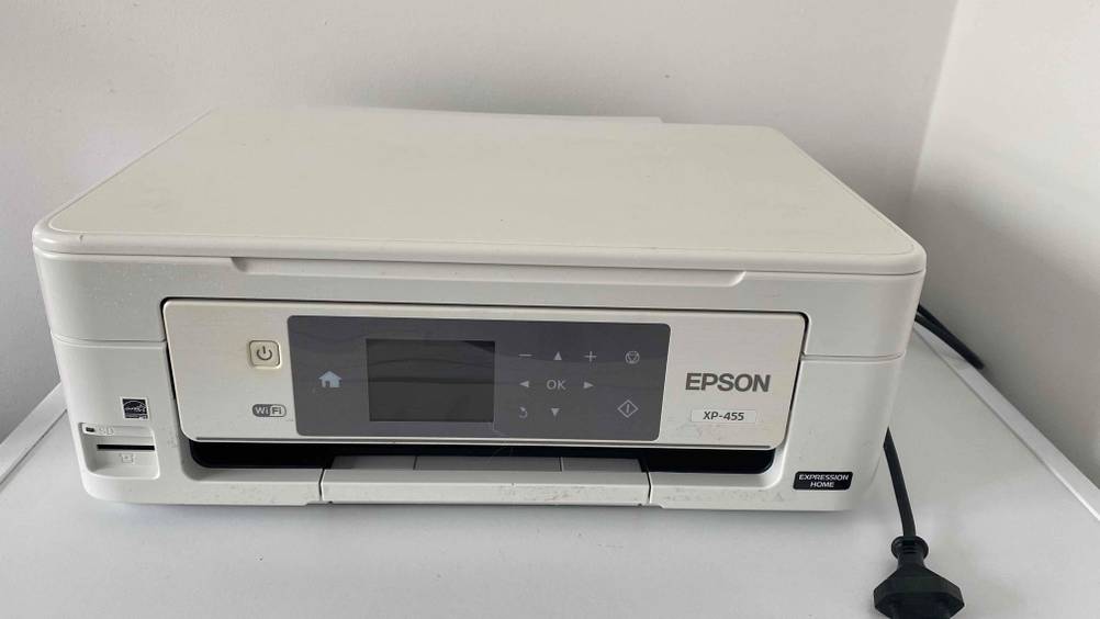 Weißer Epson Drucker.