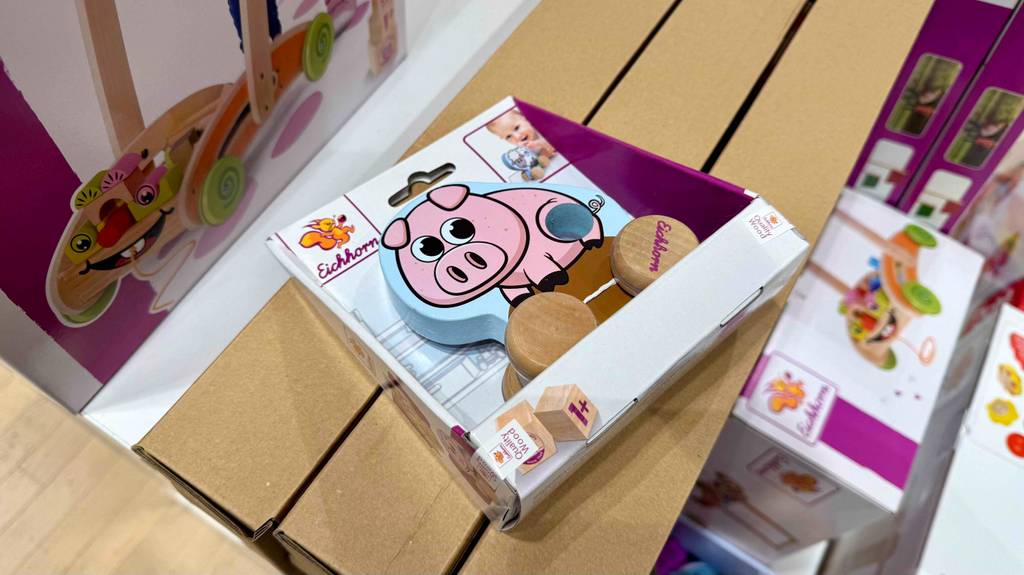 Schiebetier-Test: Auf der Kartonverpackung ist das empfohlene Alter angegeben.