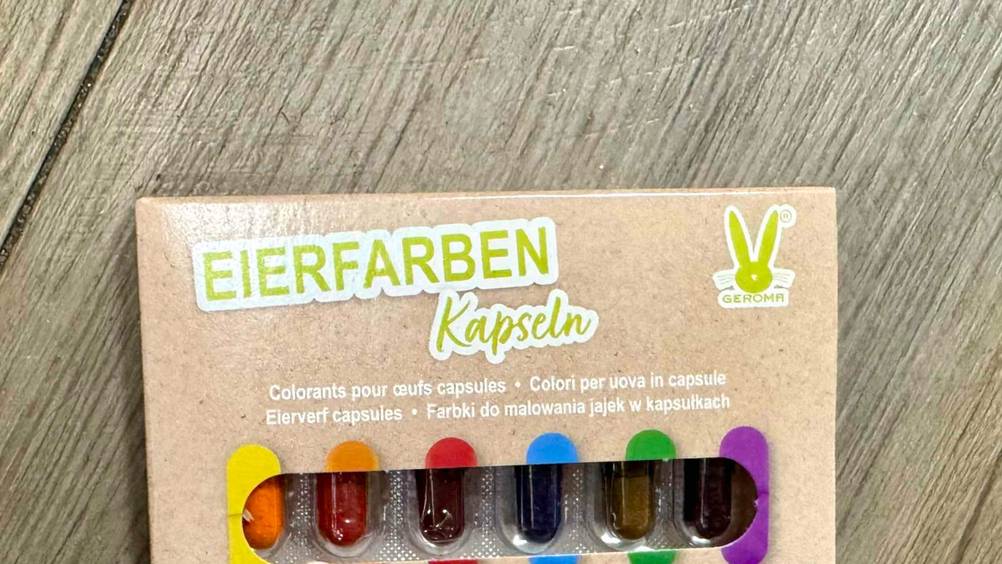 Eierfarben getestet: Nahaufnahme der Verpackung mit Logo und Artikelbezeichnung.