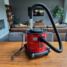 Der Einhell TC-AV 1720 DW steht auf einem Tisch