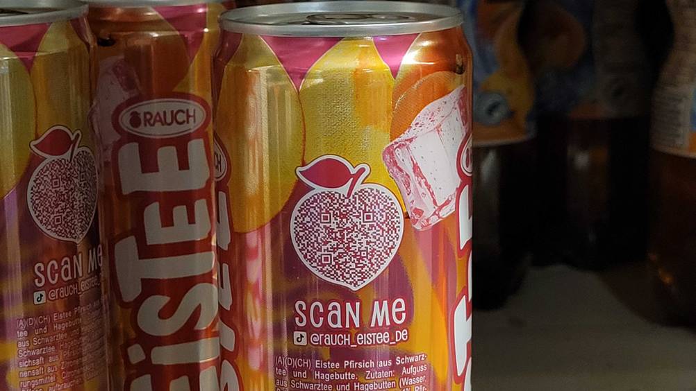Eistee im Test: Nahaufnahme des QR-Codes auf der Dose.