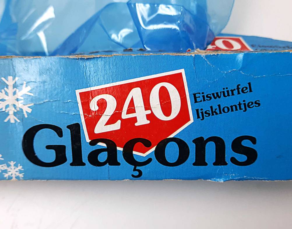 Eiswürfelbeutel im Test: Nahaufnahme der Anzahl des Inhaltes auf der Verpackung.