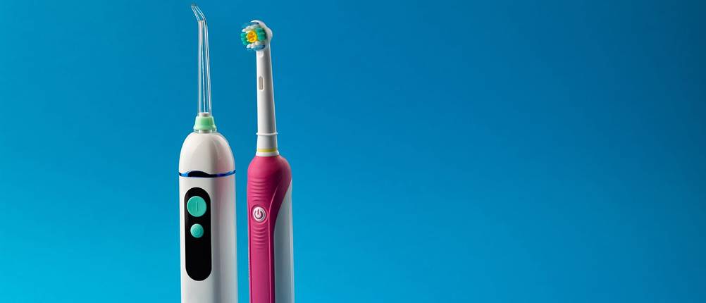 Elektrische Zahnbürste mit Munddusche Test