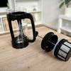 French Press im Test: Espro P3 French Press steht auf einem Tisch.