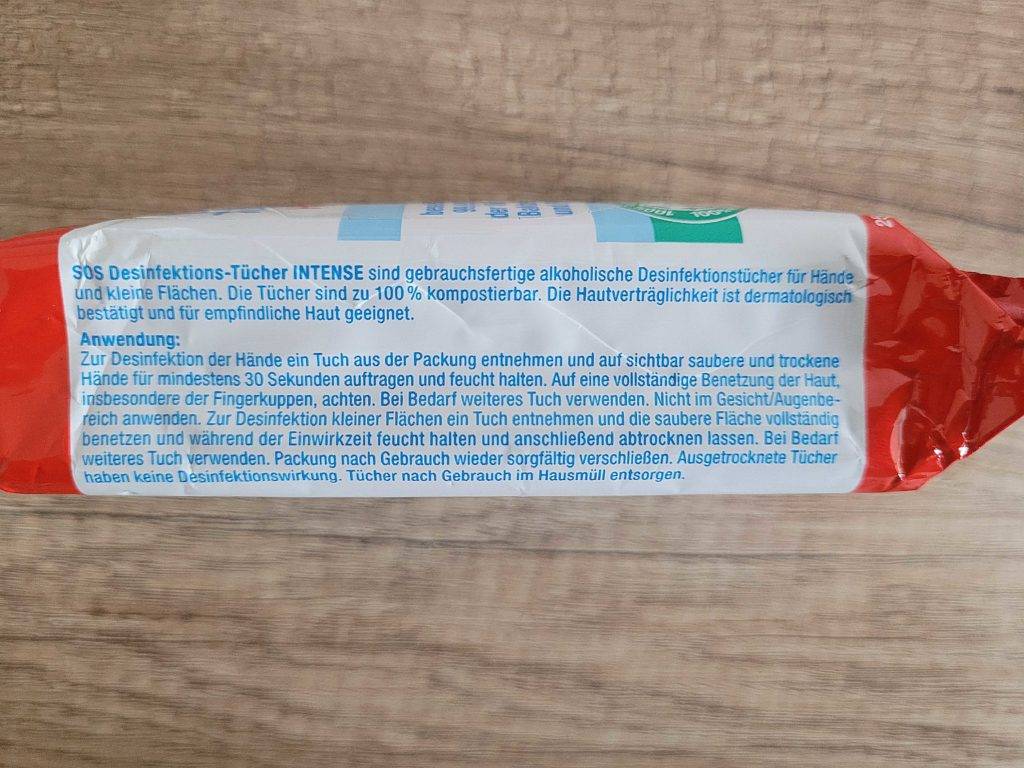 Desinfektionstücher im Test: eine Packung Desinfektionstücher mit Anwendungshinwewisen ersichtlich.