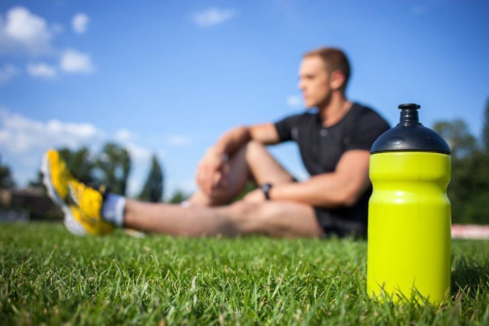 fahrrad-trinkflasche-für-kohlensäurehaltige-getränke