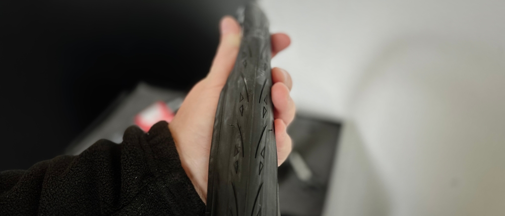 Das Profil vom Fincci-Fahrradreifen im Detail.