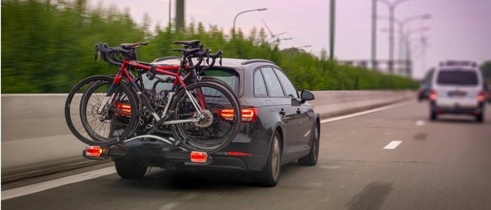 fahrradtraeger-anhaengerkupplung-4-fahrraeder-test