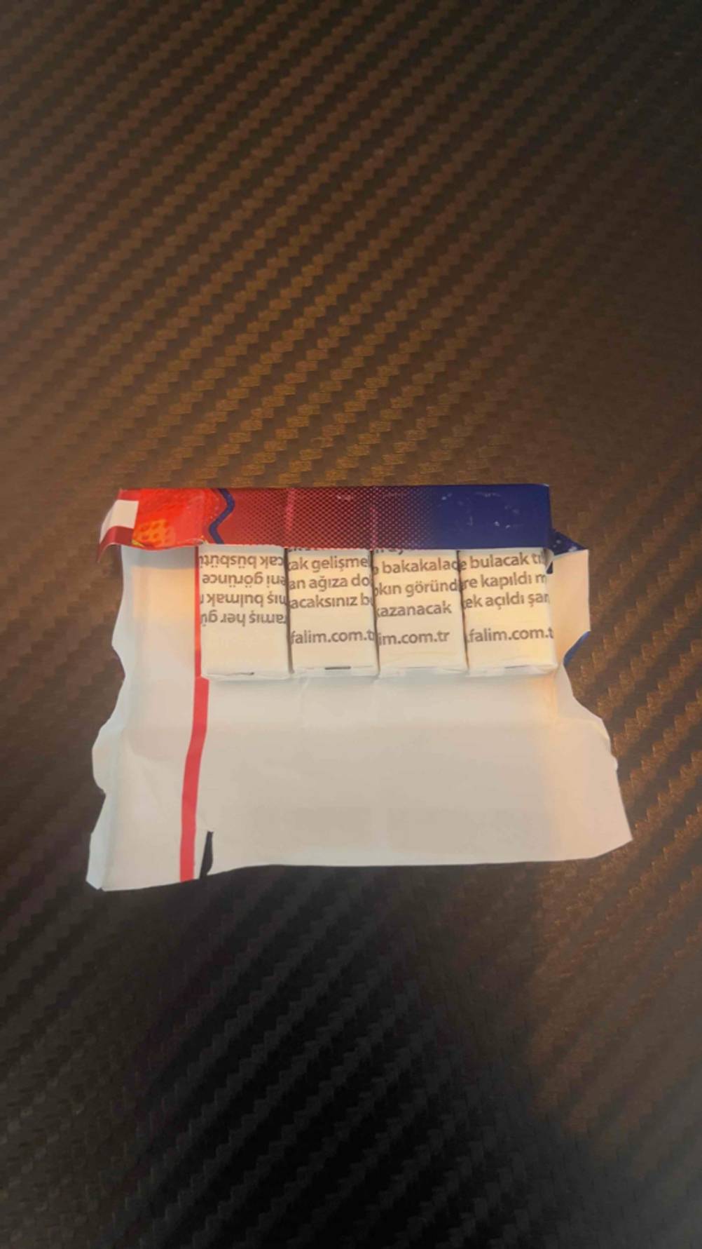 Die geöffnete Packung des getesteten Falim-Kaugummis.