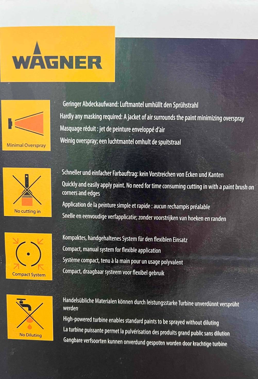 Detailaufnahme Informationen mit Infografiken auf einer Originalverpackung des getesteten Farbsprühsystems.