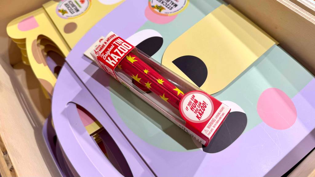 Blick von oben auf ein verpacktes Kazoo im Test.