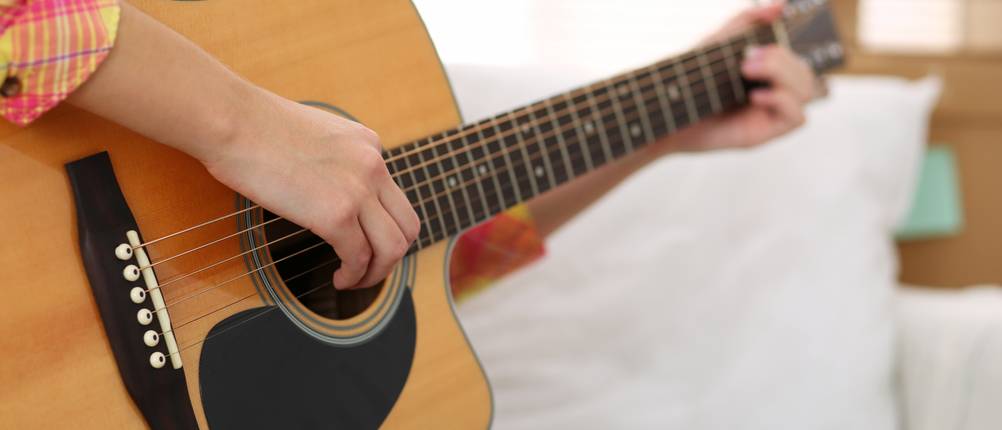 fender-westerngitarre-test
