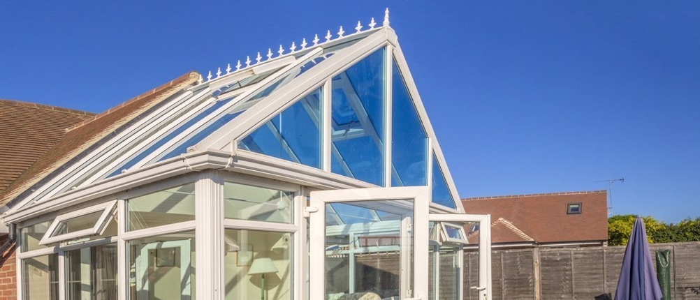 Wintergarten an einem Haus.