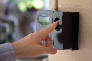 Fingerabdrucksensor an elektronischer Schließanlage