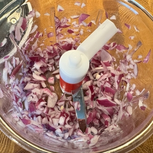 Am stärksten zerkleinerte Zwiebeln im Fissler Finecut