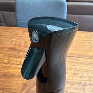 Der Kopf vom Flairosol-Olivia-Olivenöl-Sprüher