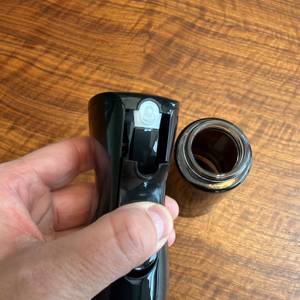 Die Sprühöffnung vom Flairosol-Olivia-Olivenöl-Sprüher