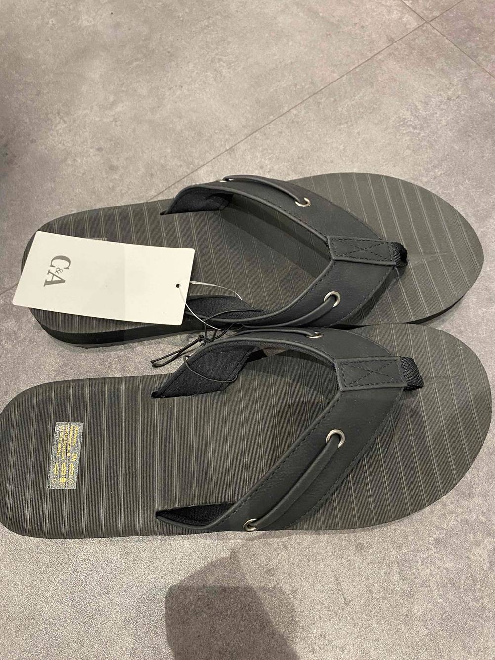 flip-flops-herren gestreift in schwarz
