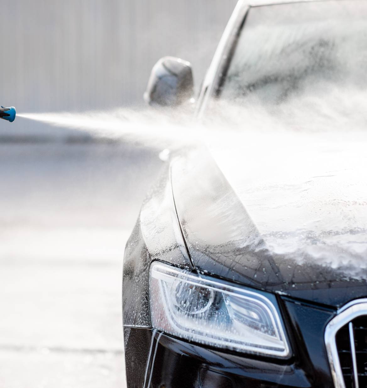 Steam cleaning the car фото 9