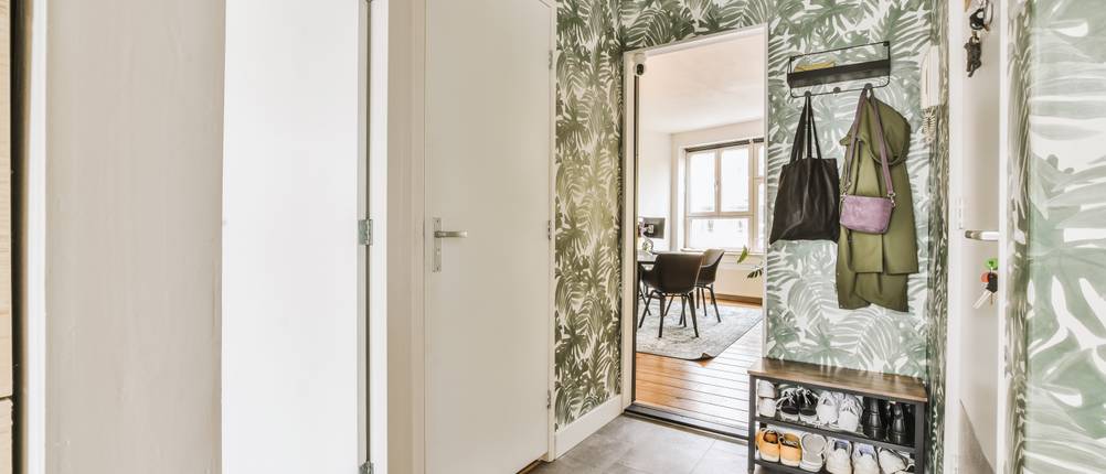 Flurgarderobe test