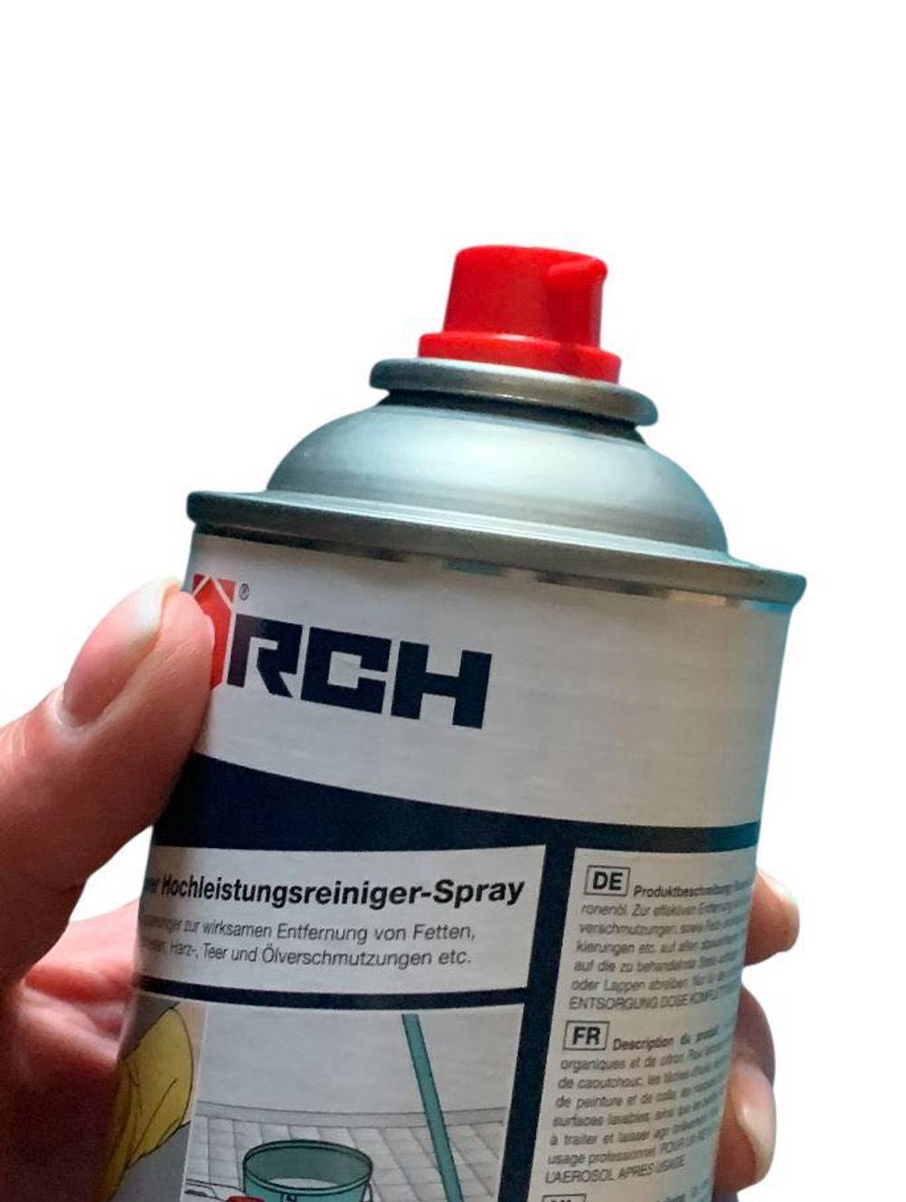 Detailansicht der Sprühdüse einer Dose getesteter Industriereiniger.