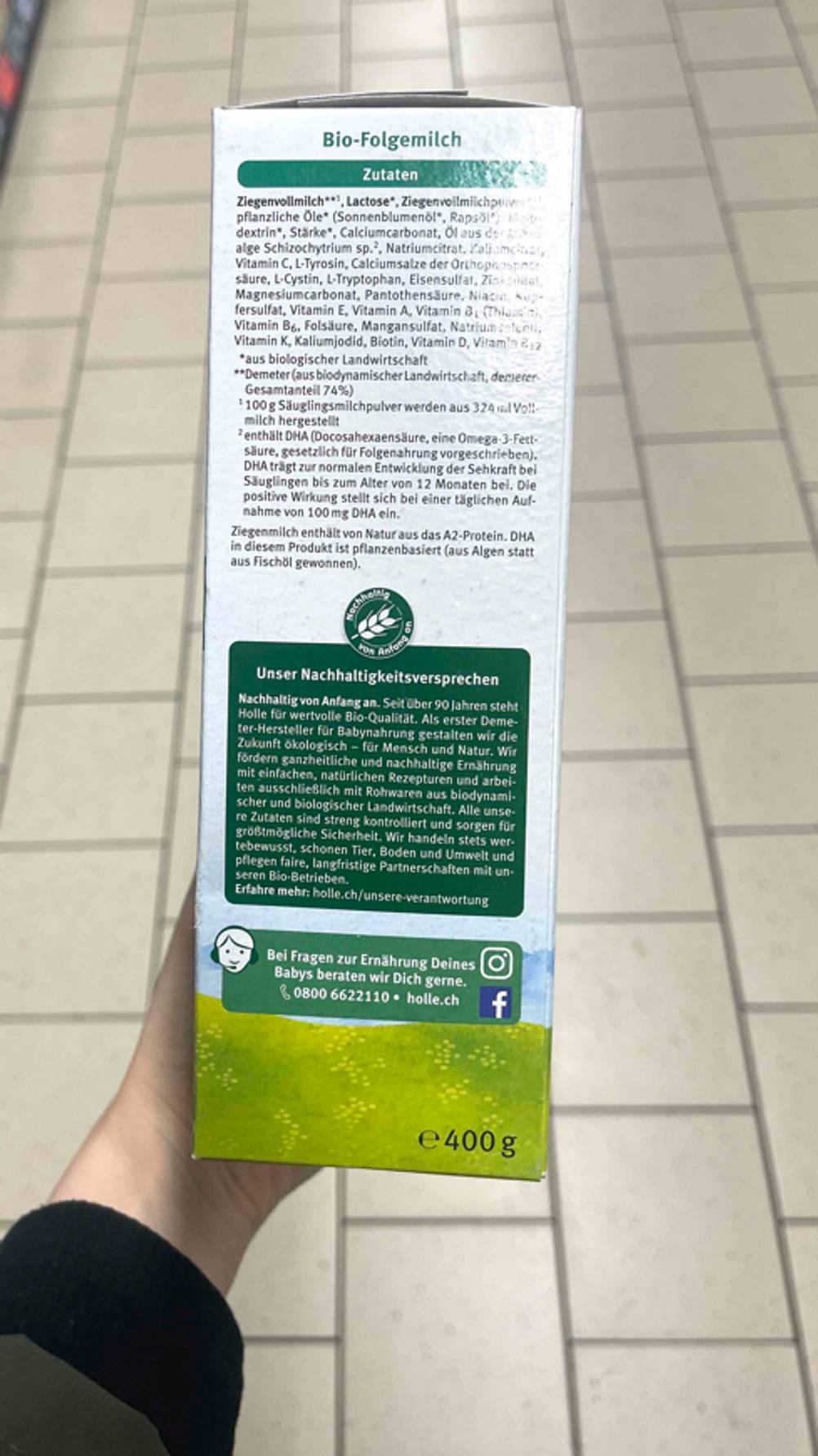 Im Test: Auf der Seite einer Packung Folgemilch 2 stehen Informationen zu den Zutaten.