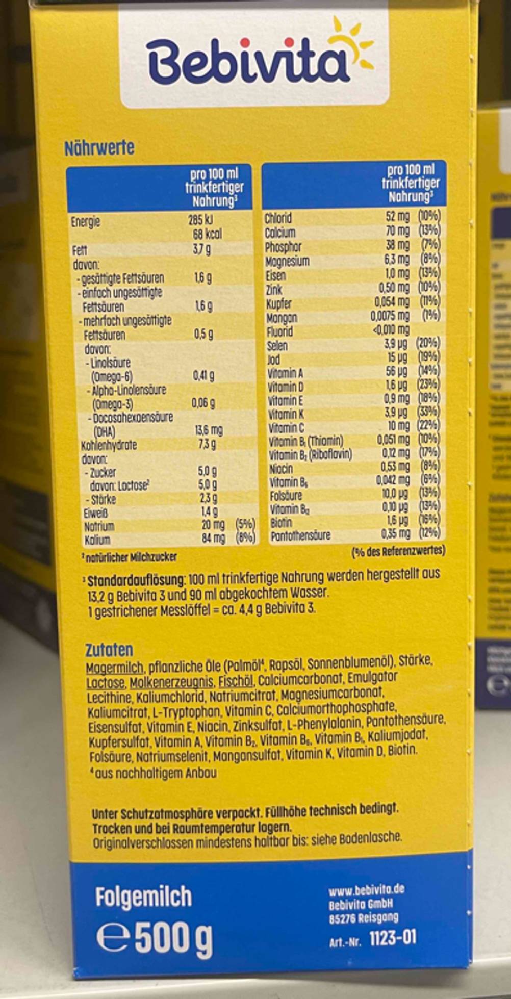 Folgemilch 3-Test: Auf der Packungsseite stehen Informationen zu den Nährwerten.