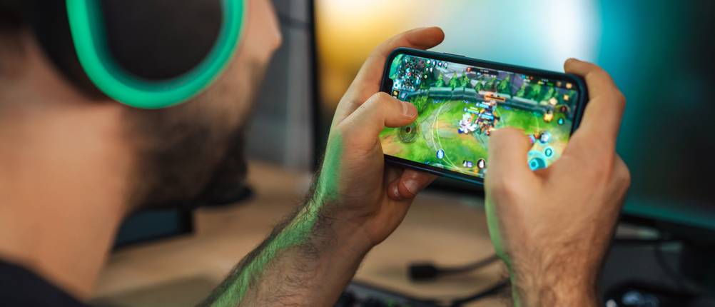 Gaming-Handy-Test