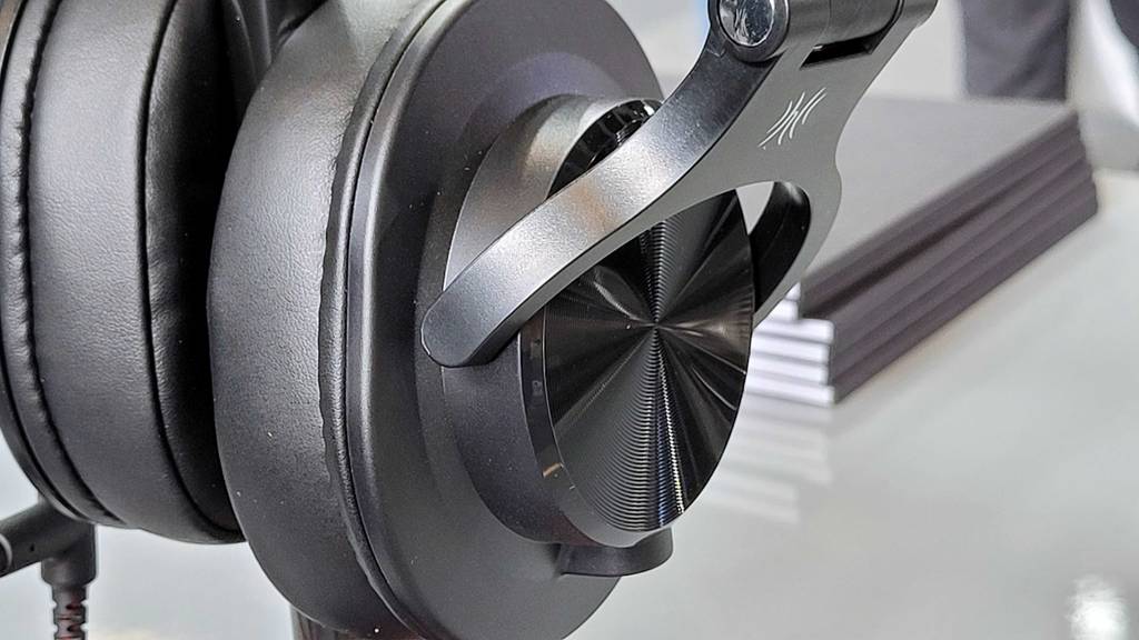 Hörmuscheln von einem getesteten Gaming-Headset.