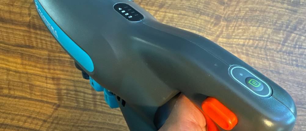 Sicherheitsschalter beim Gardena AquaClean 24/18V P4A.