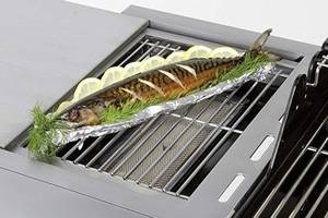 Seiten-Infrarotbrenner an einem Gasgrill