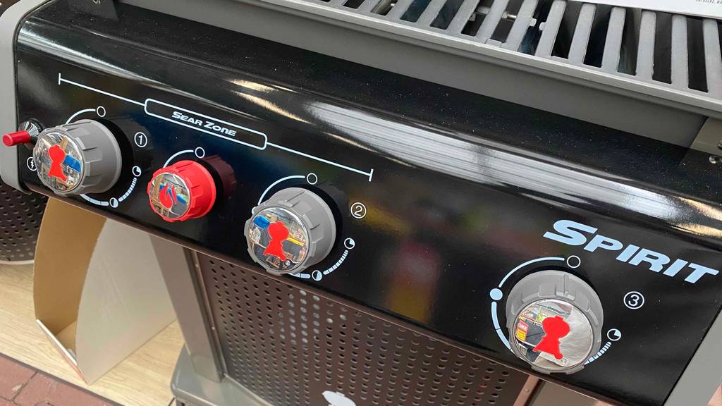 Gasgrill-Test: Bedienelement eines Weber Gasgrills