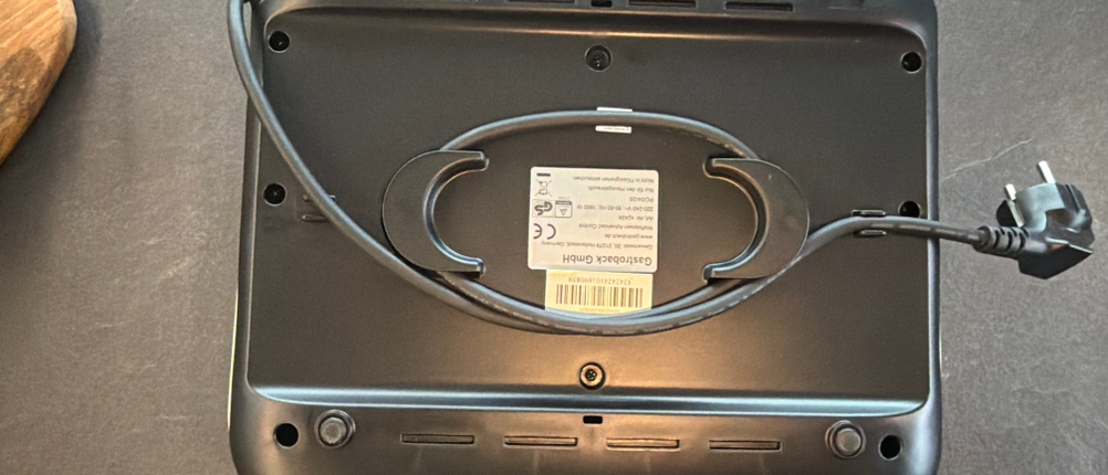 Die Unterseite vom Gastroback 42424.