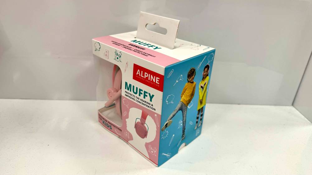 Getestet: Ein Gehörschutz (Baby) originalverpackt von schräg seitlich.