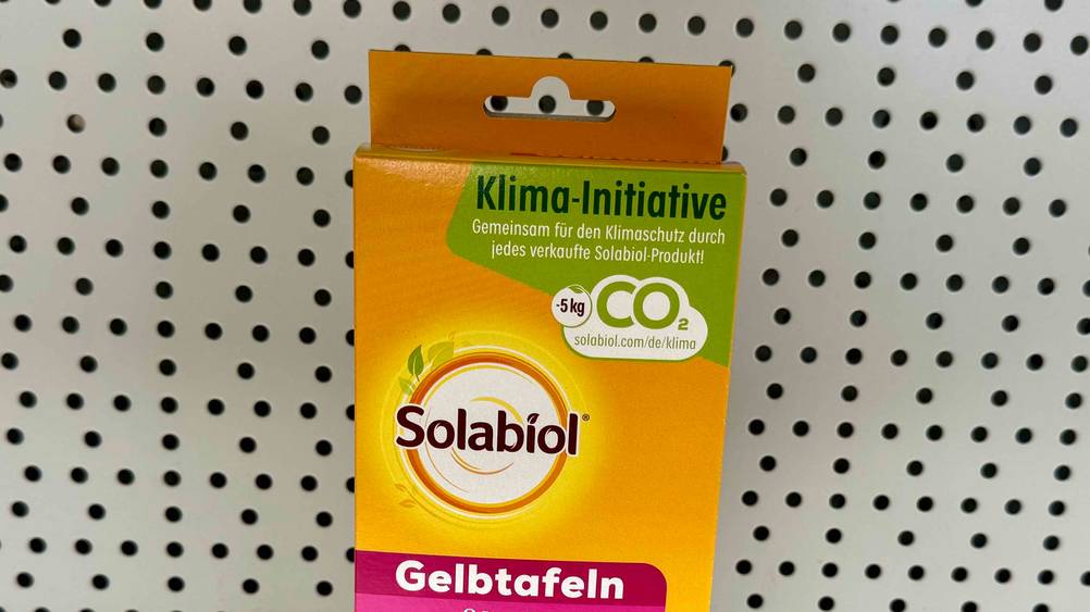 Gelbtafeln getestet: Nahaufnahme der Vepackung mit Logo und Artikelbezeichnung.