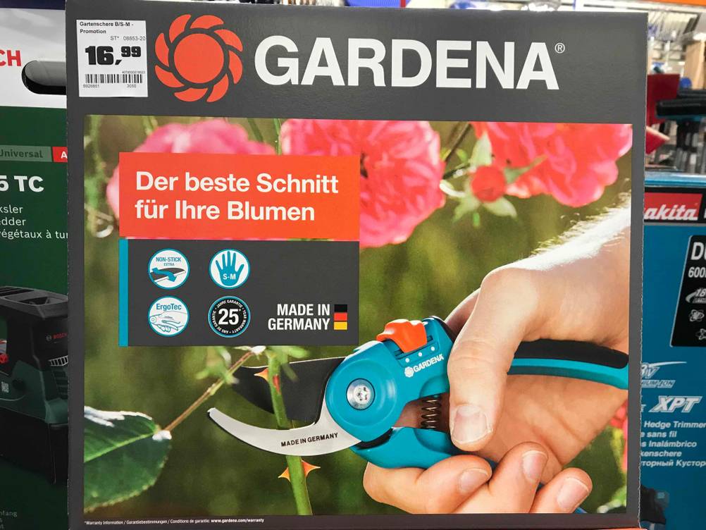 Detailansicht der Vorderseite der Originalverpackung einer getesteten Gardena-Gartenschere.