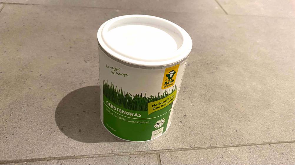Gerstengras getestet: Nahaufnahme des Deckels der Dose von oben.