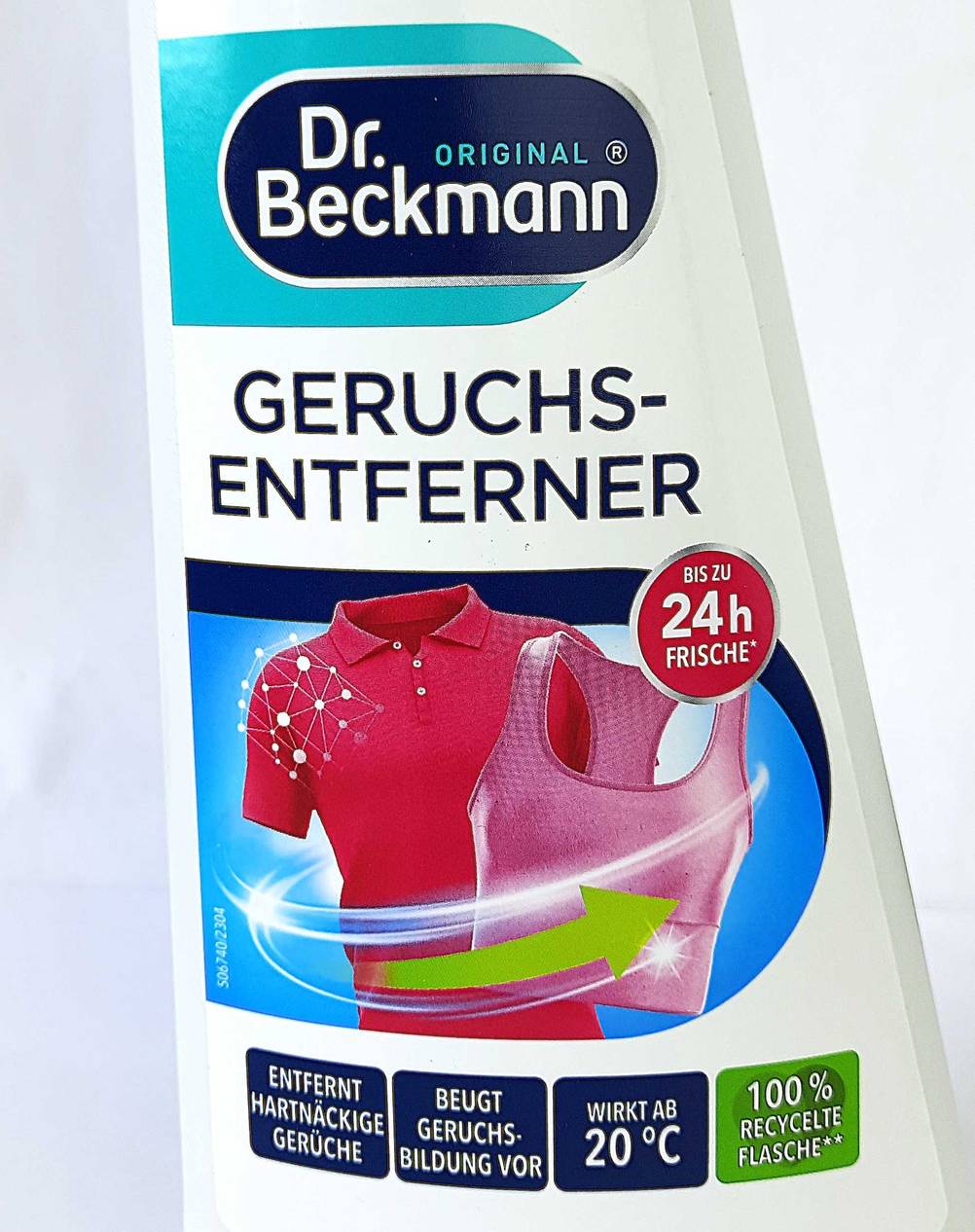 Geruchsneutralisierer im Test: Nahaufnahme der Vorderseite der Verpackung mit Logo und Artikelbezeichnung.