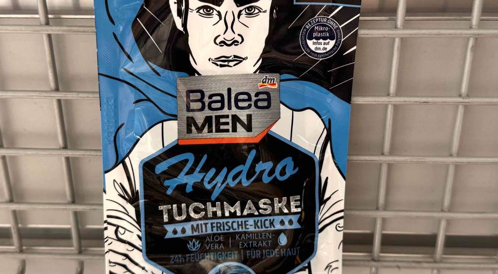 Gesichtsmaske Männer getestet: Nahaufnahme der Vorderseite mit Logo und Artikelbezeichnung.