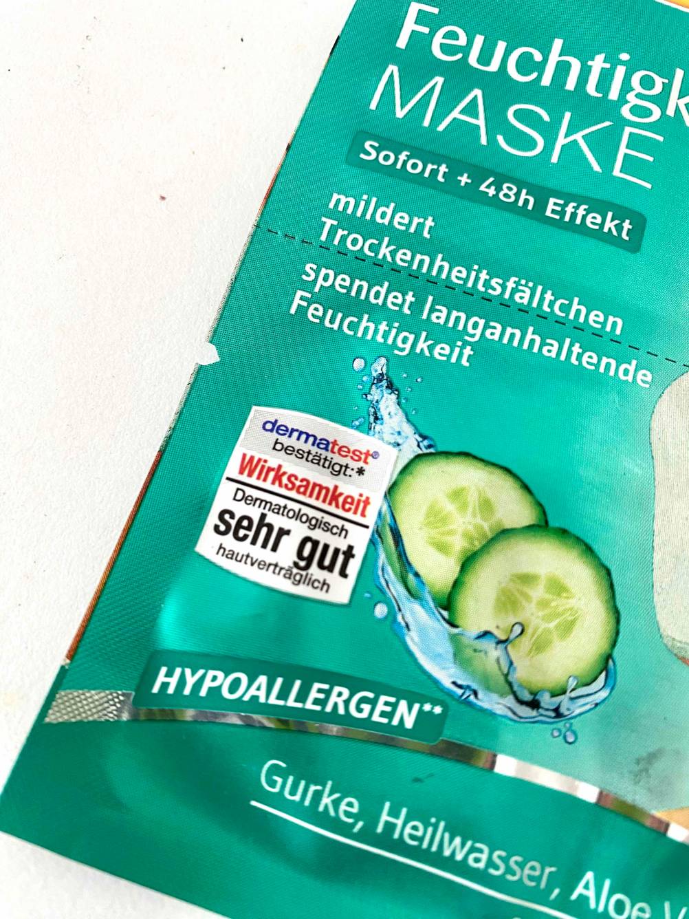 Gesichtsmasken getestet: Nahaufnahme des dermatest-Siegels auf der Packung.