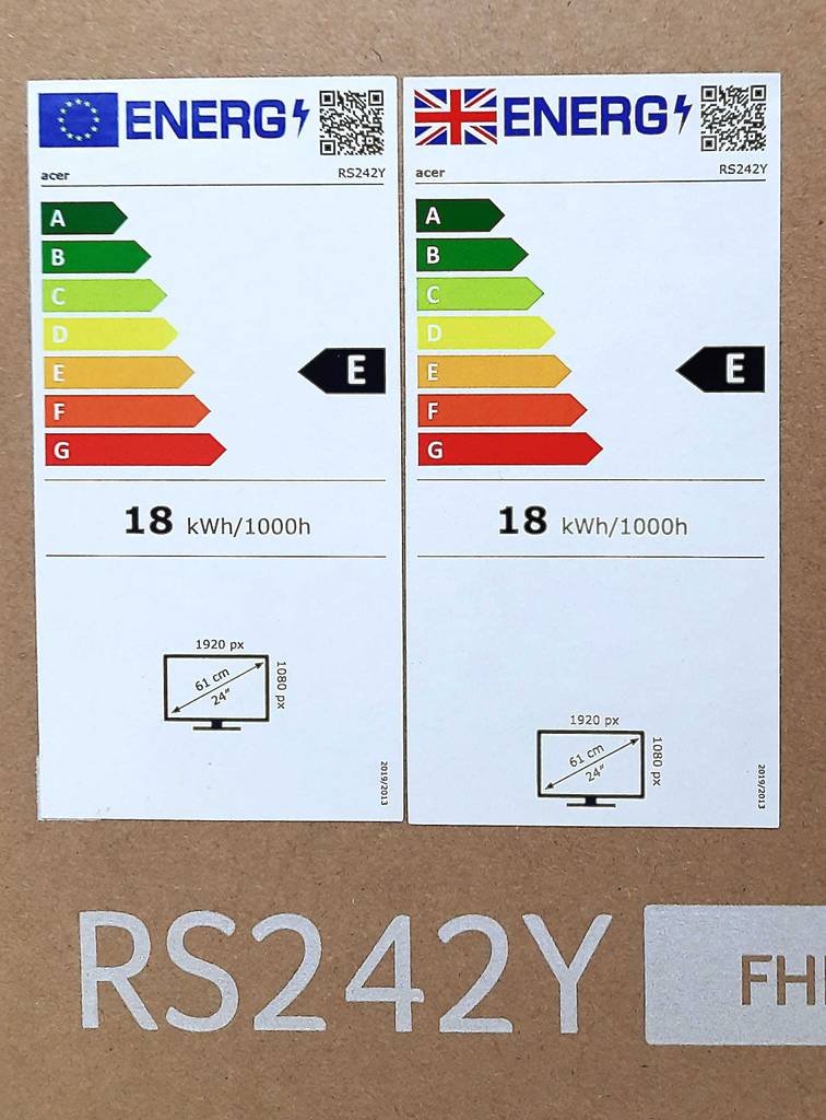 Acer Monitor mit 24-Zoll im Test: Detailansicht des Energielabels auf der Verpackung.
