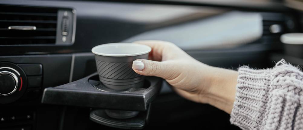 getraenkehalter-auto-test