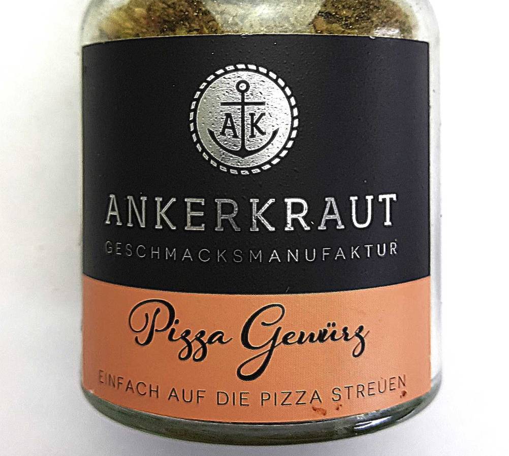 Gewürzmischungen getestet: Nahaufnahme des Labels mit Logo und Artikelbezeichnung.